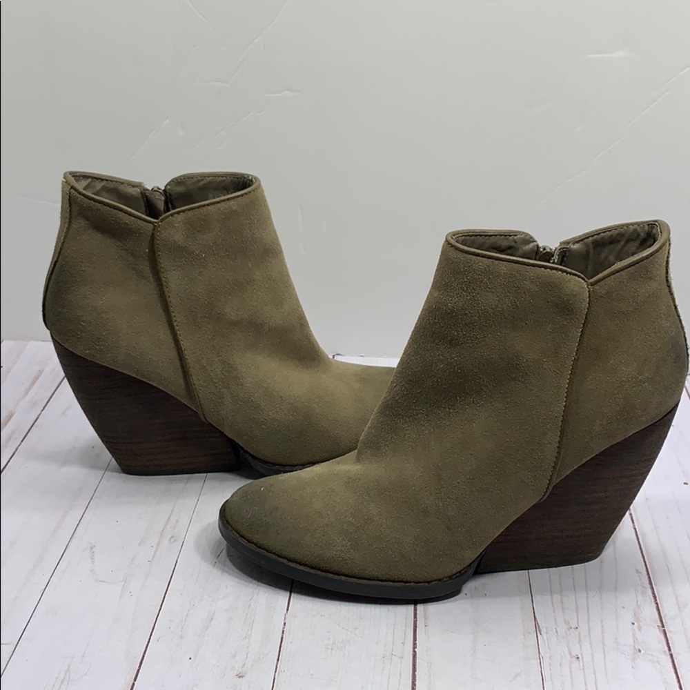 Very Volatile suede zip up boots